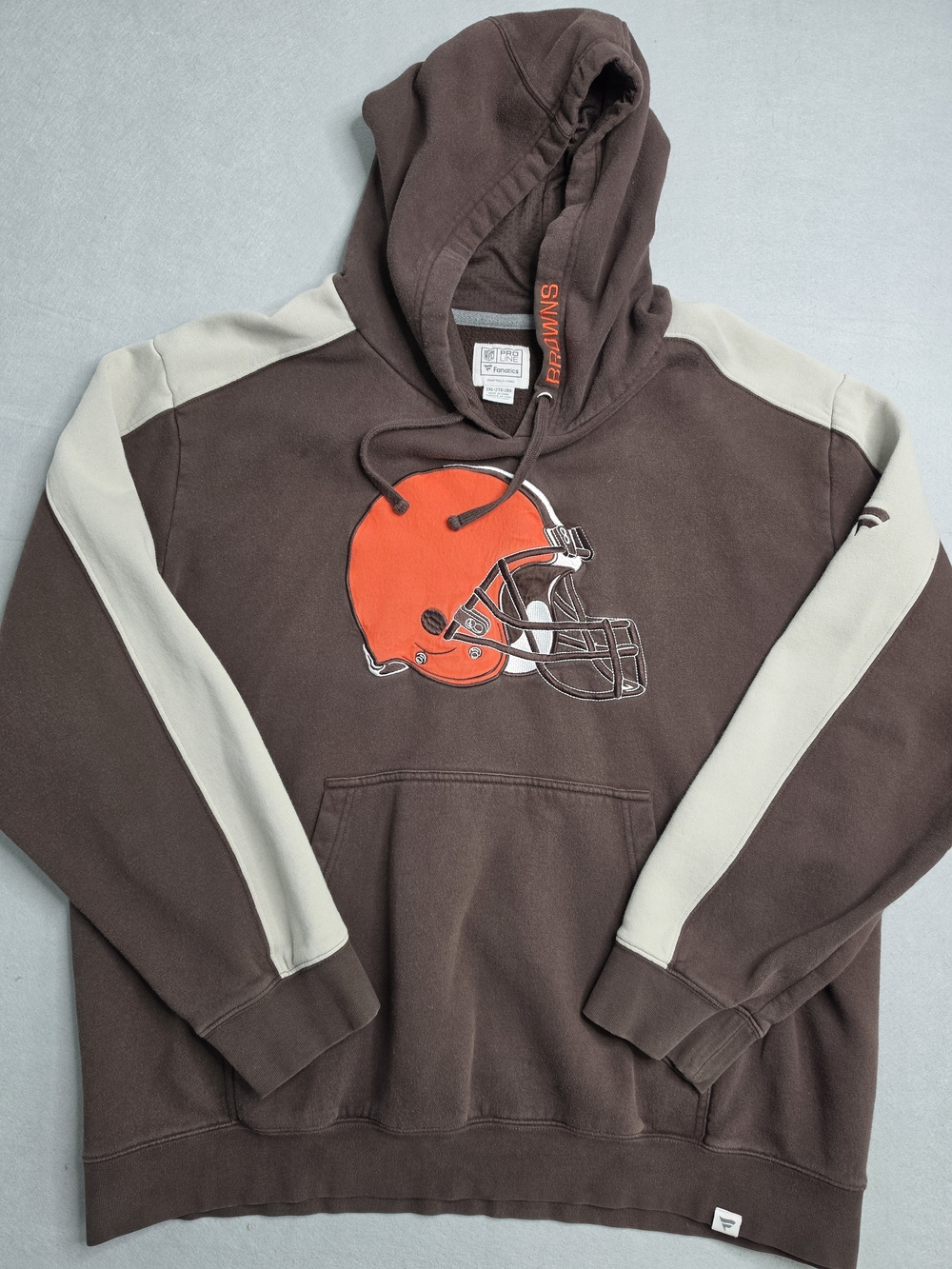 Fanatics Pro Line Men's Brown Cleveland Browns Pullover Hoodie Cream Sleeves 2XL
